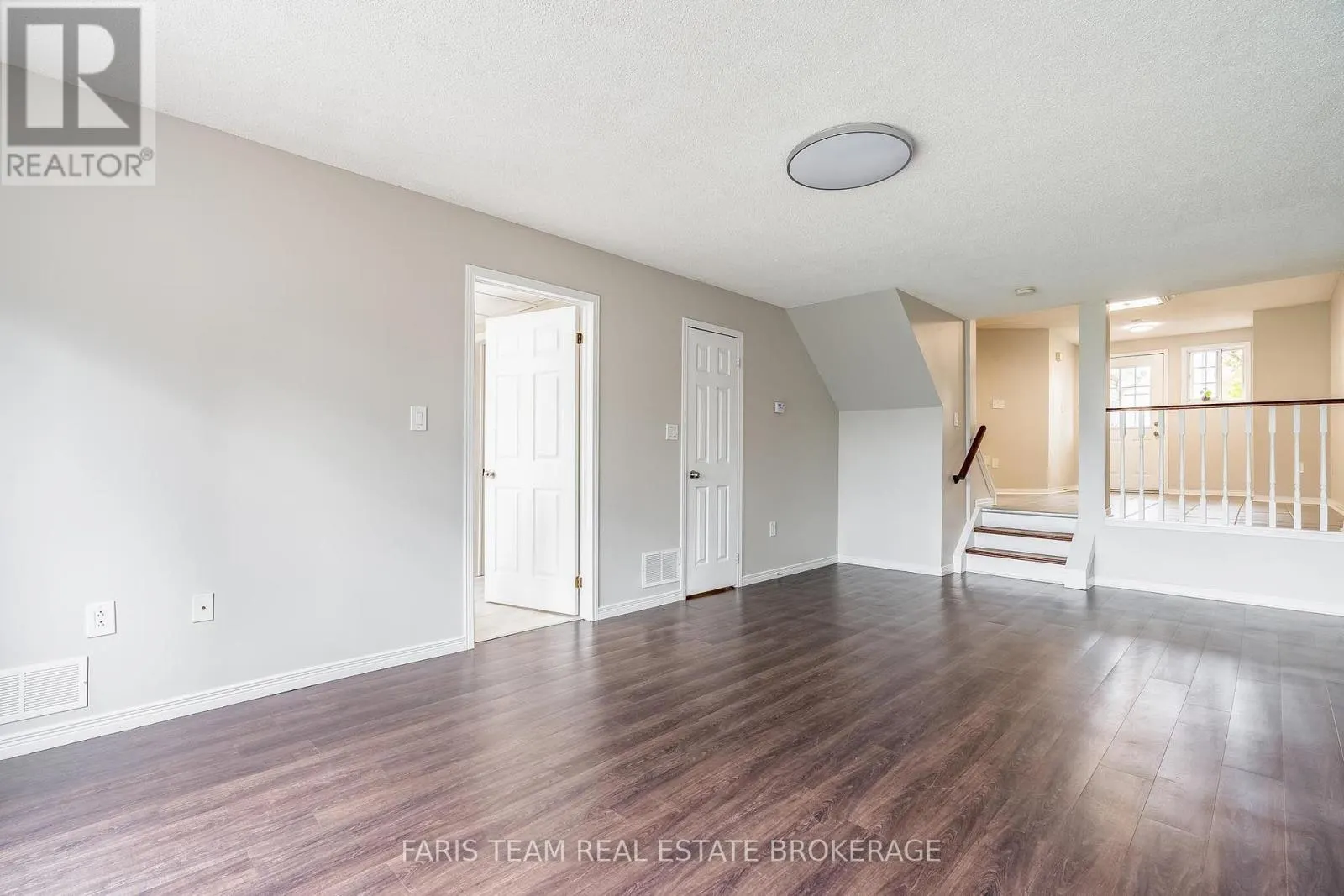 41 SEYMOUR CRESCENT