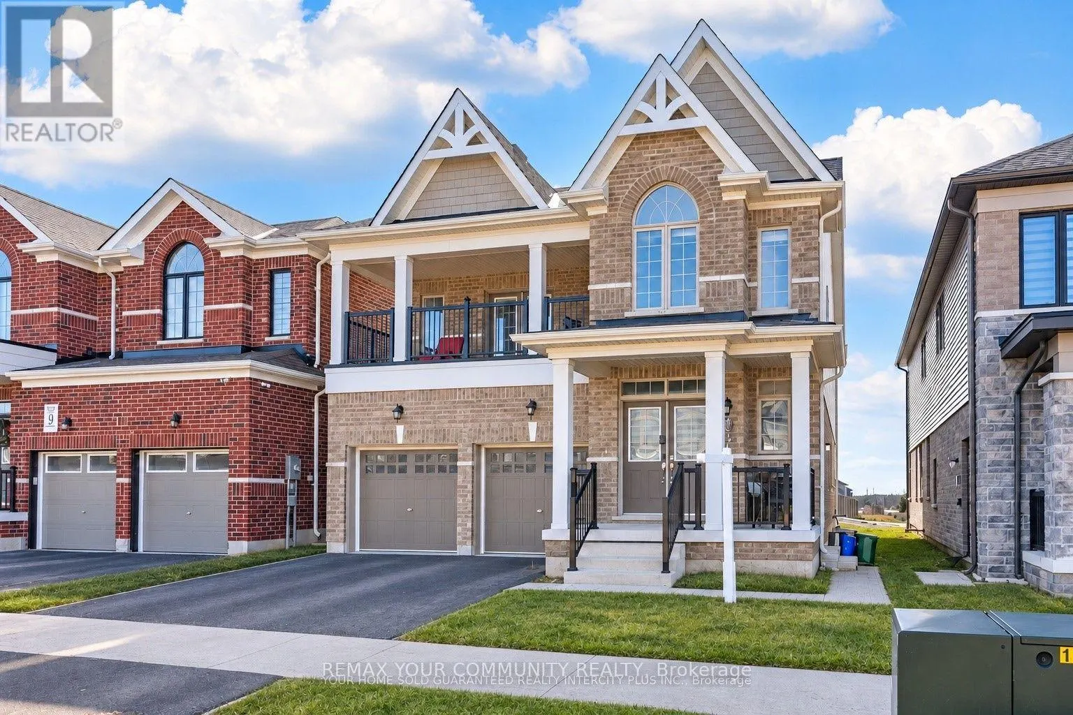 15 VALLEYBROOK ROAD