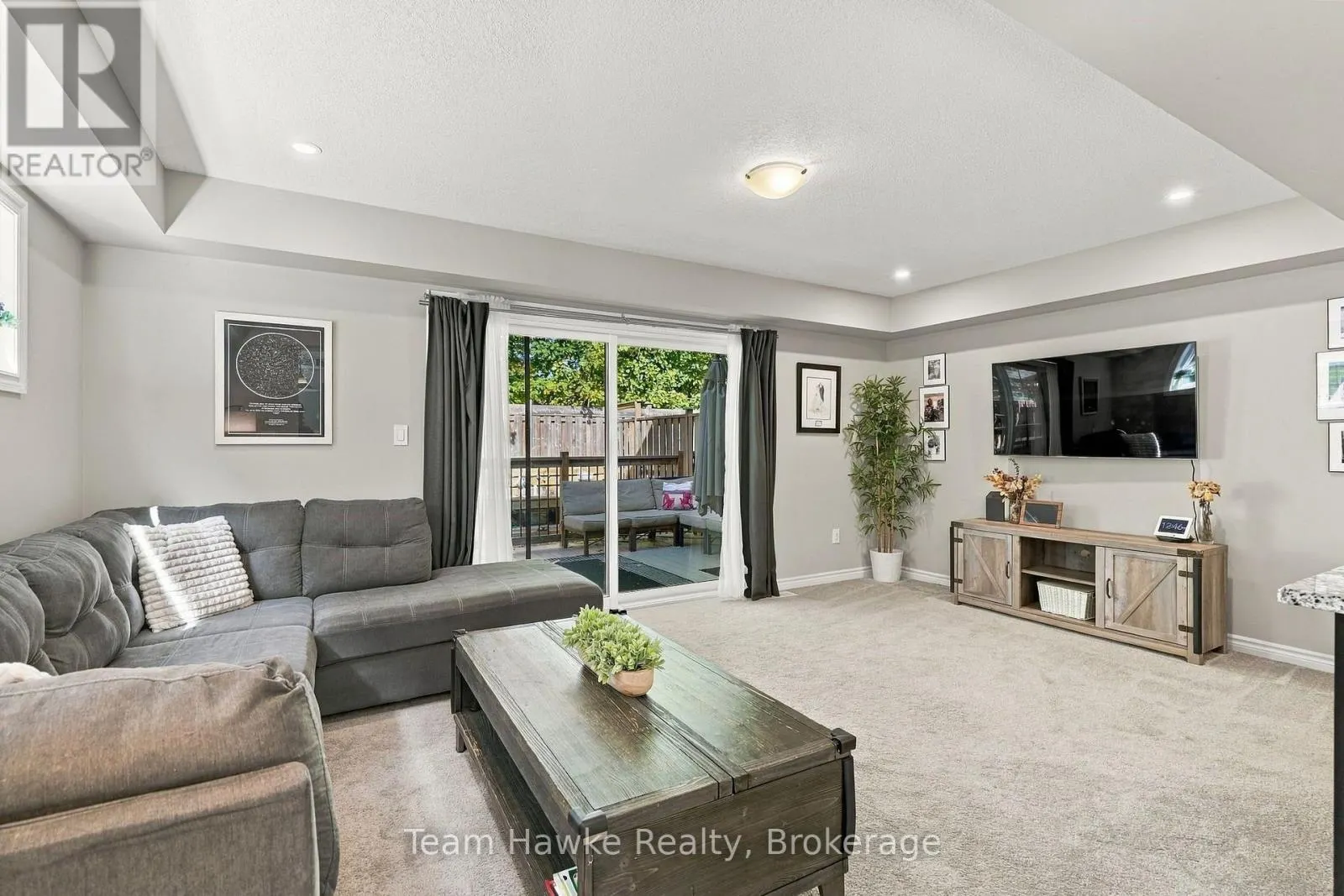 952 COOK DRIVE