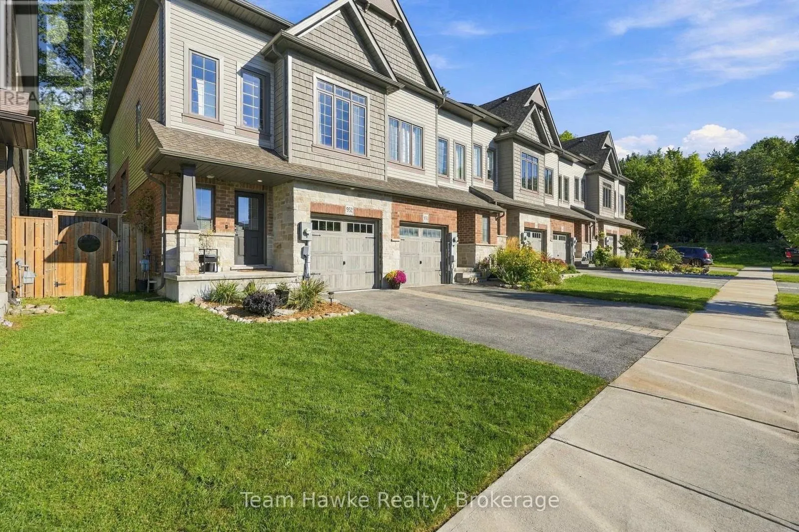 952 COOK DRIVE