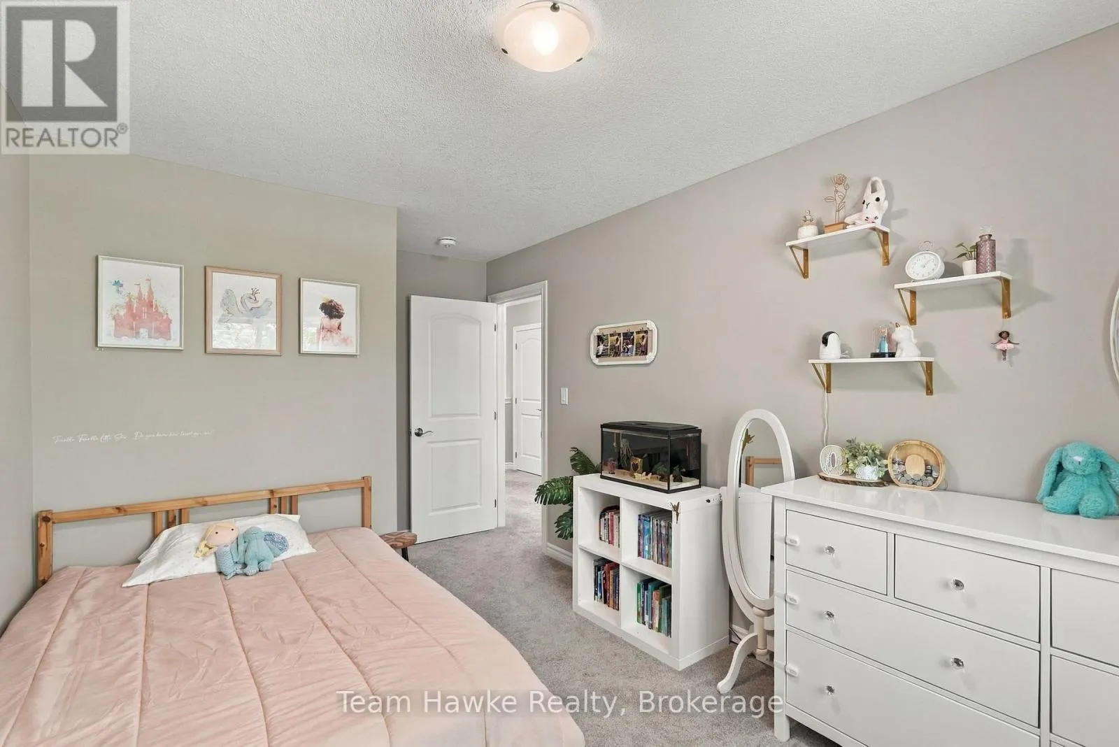 952 COOK DRIVE