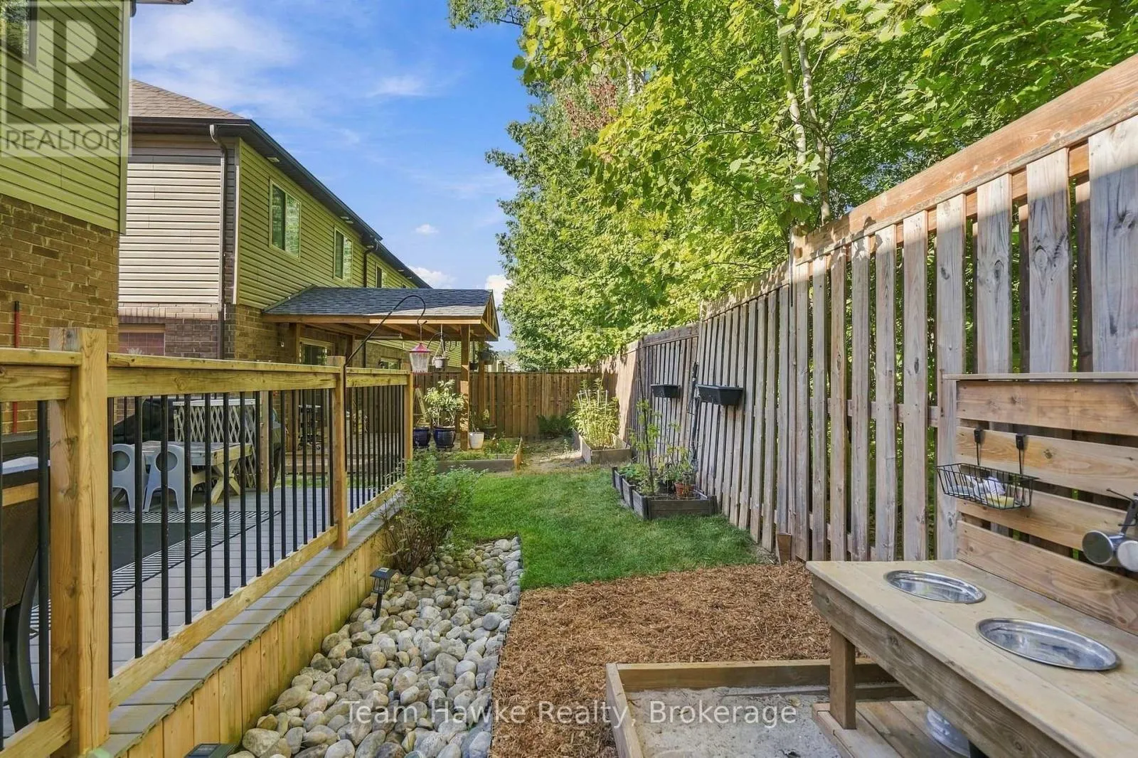 952 COOK DRIVE