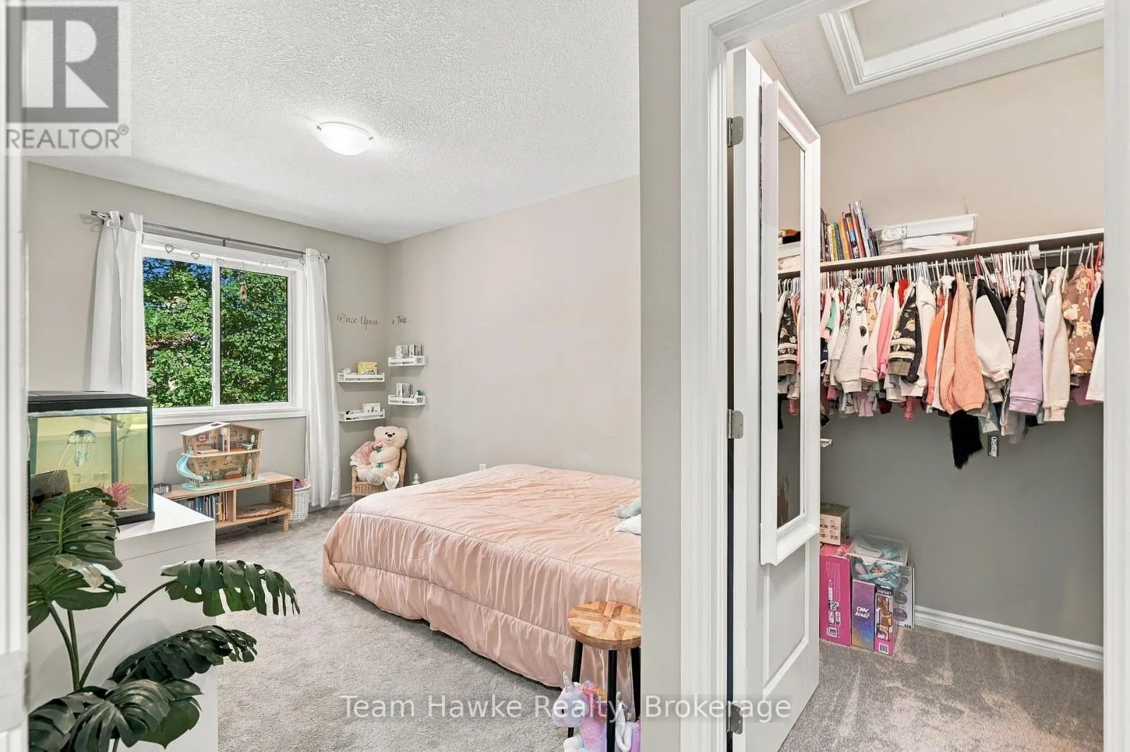 952 COOK DRIVE