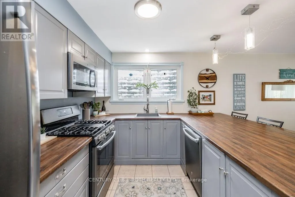 61 WARD AVENUE