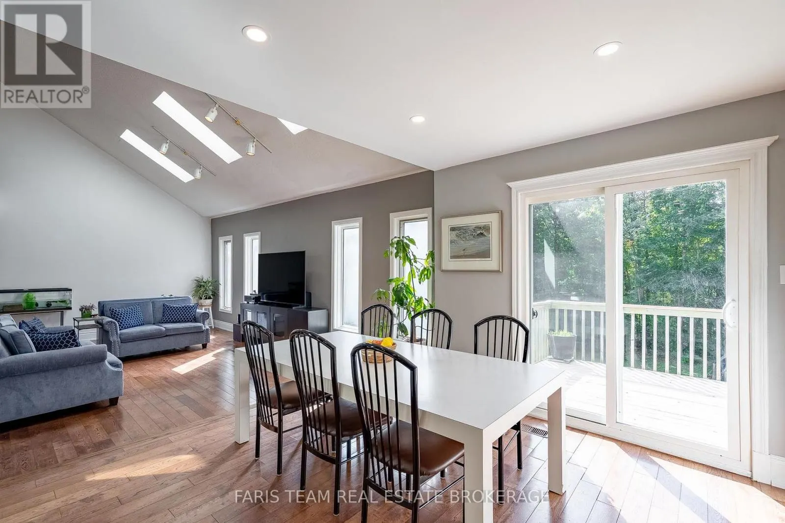 12 VALLEY VIEW DRIVE