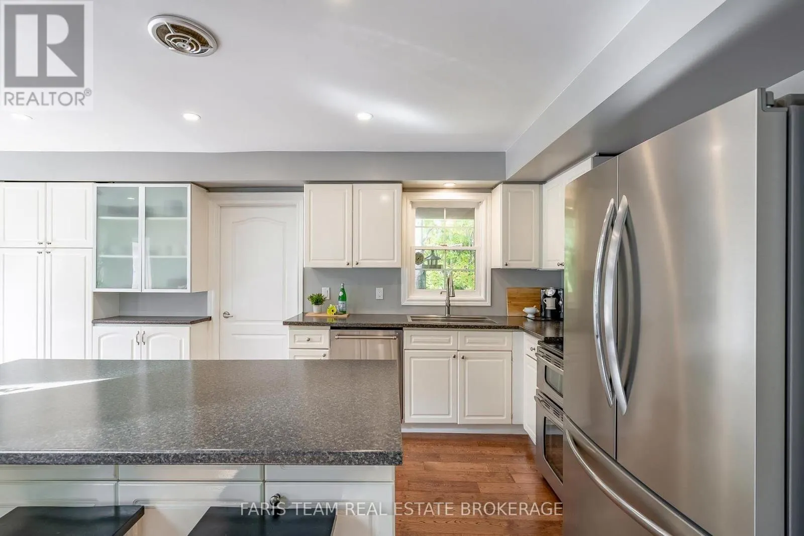 12 VALLEY VIEW DRIVE