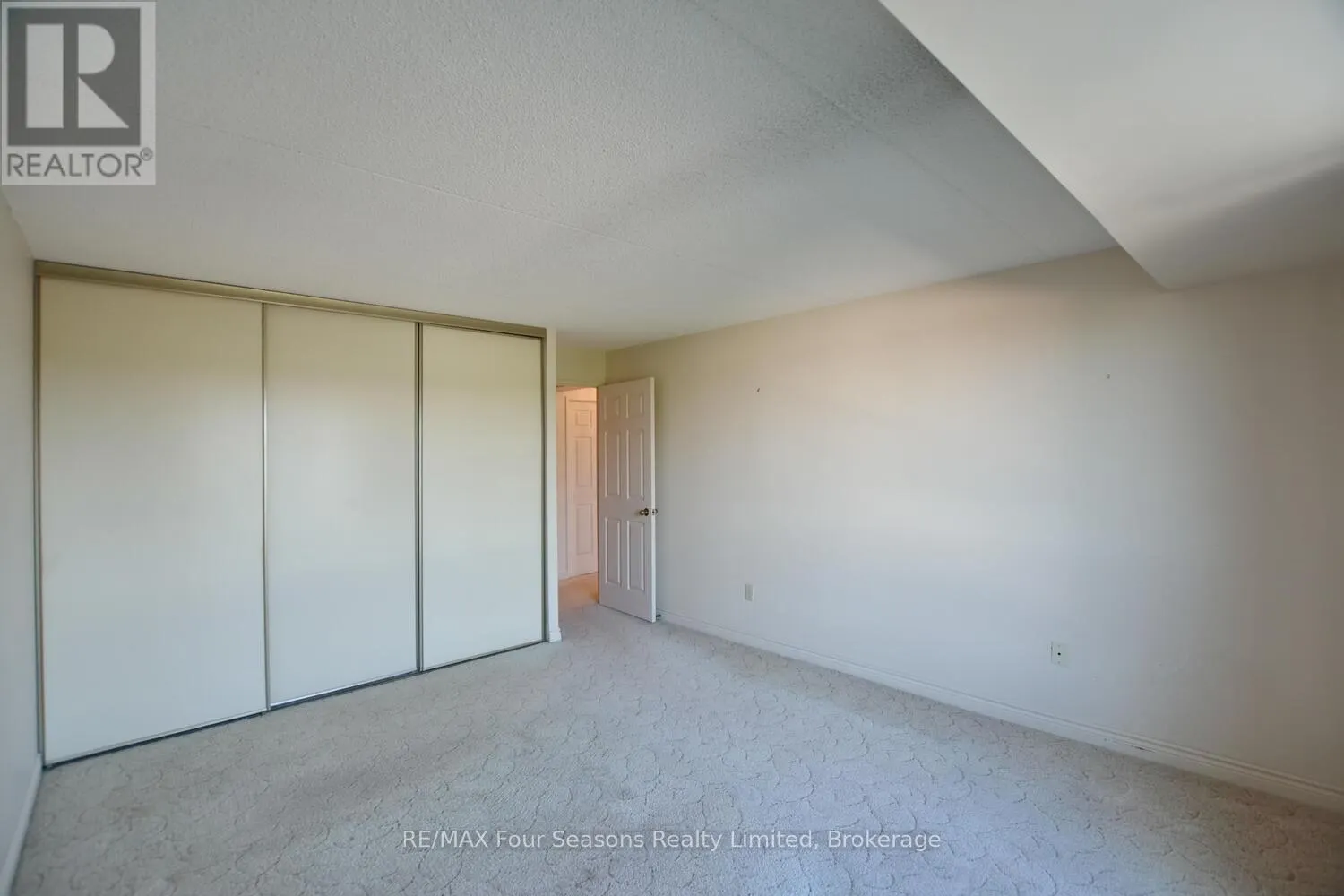 505 - 172 EIGHTH STREET #505