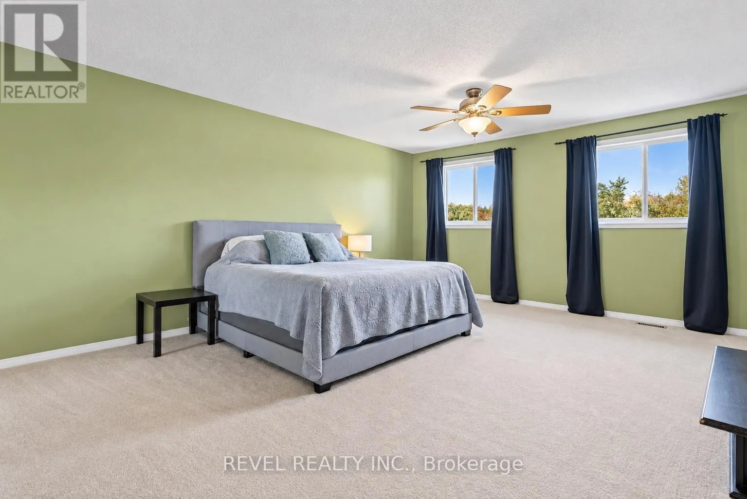 30 SUN KING CRESCENT