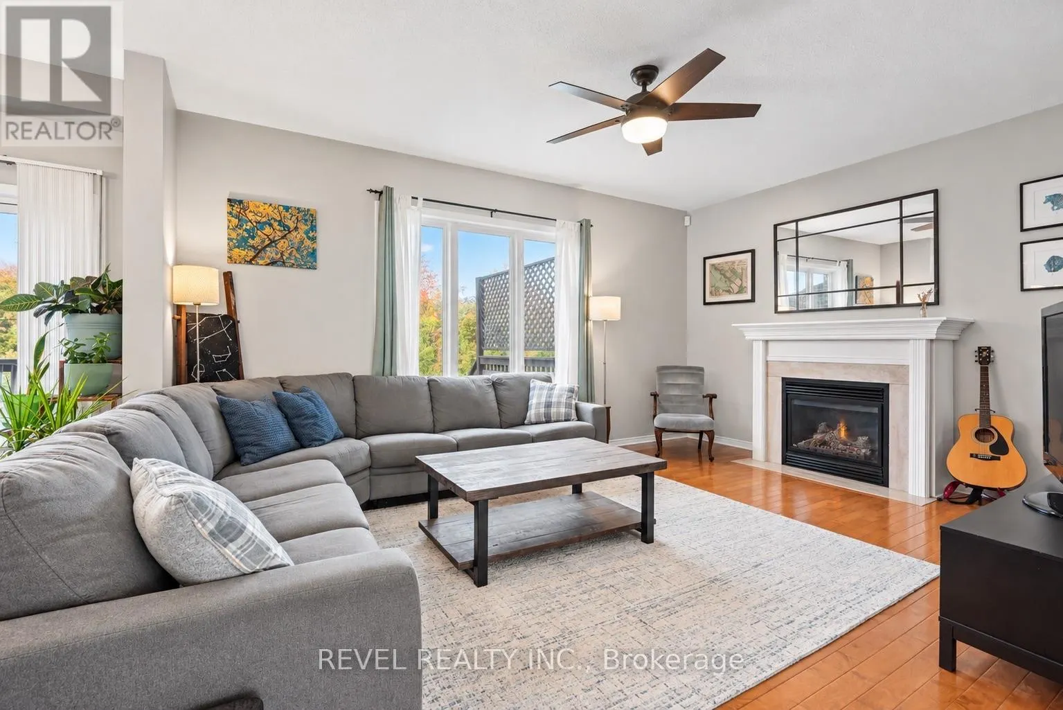 30 SUN KING CRESCENT