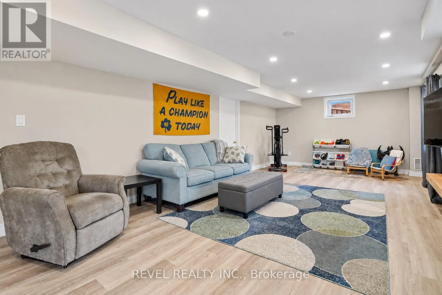 30 SUN KING CRESCENT