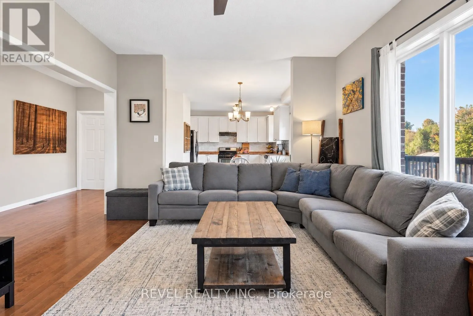 30 SUN KING CRESCENT
