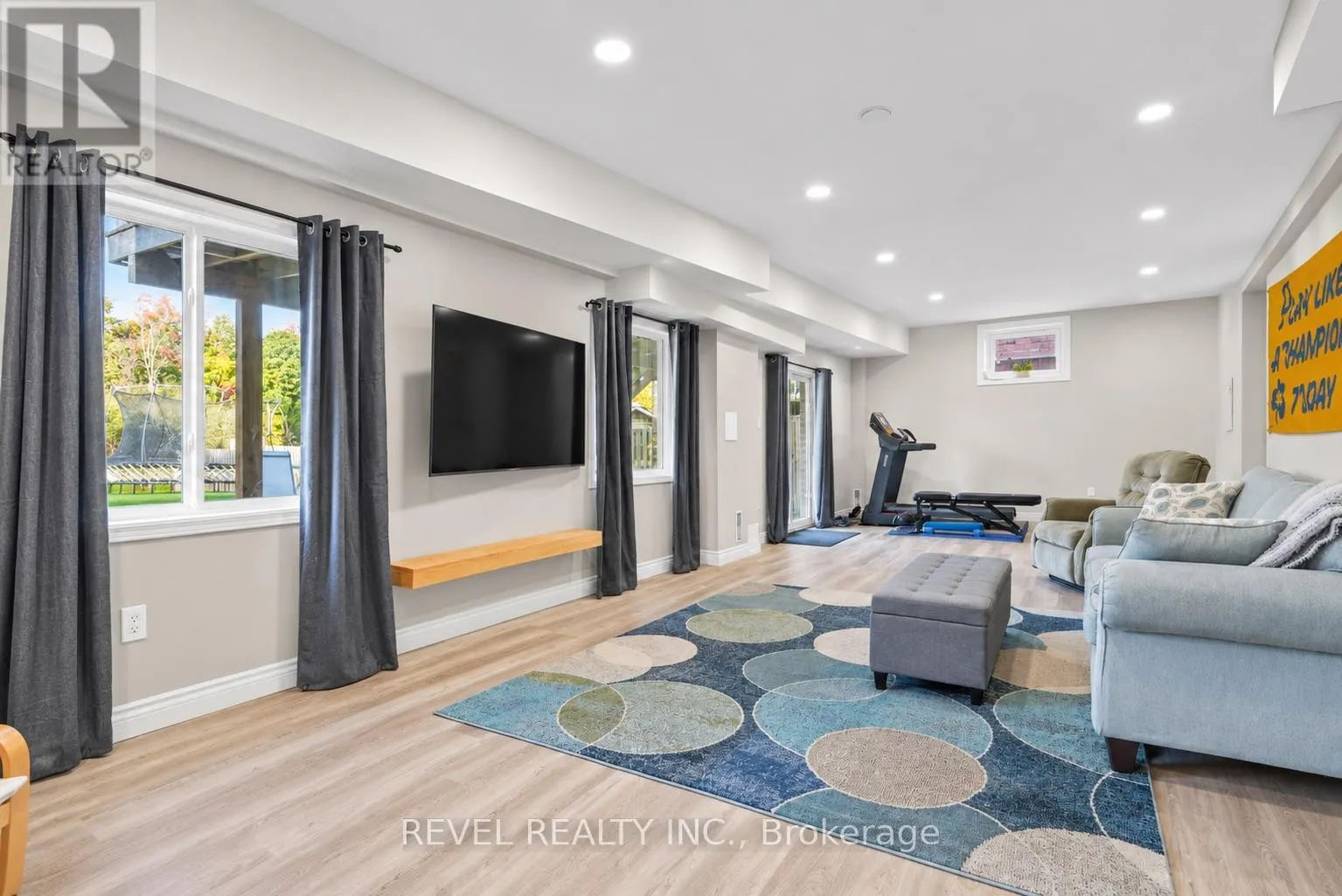 30 SUN KING CRESCENT