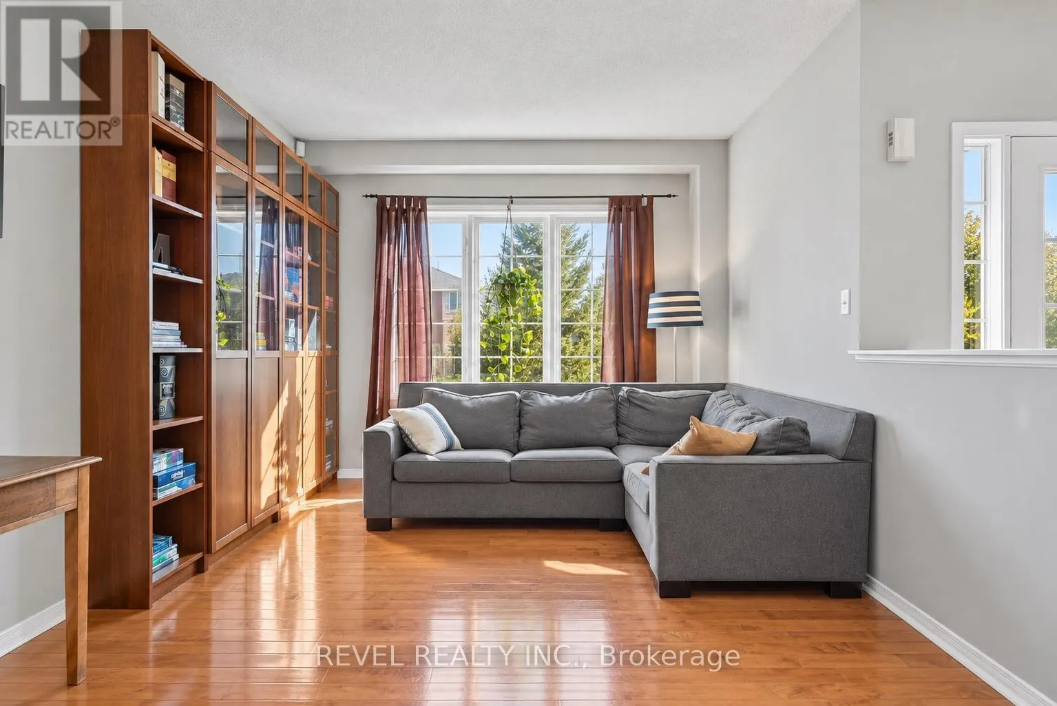 30 SUN KING CRESCENT