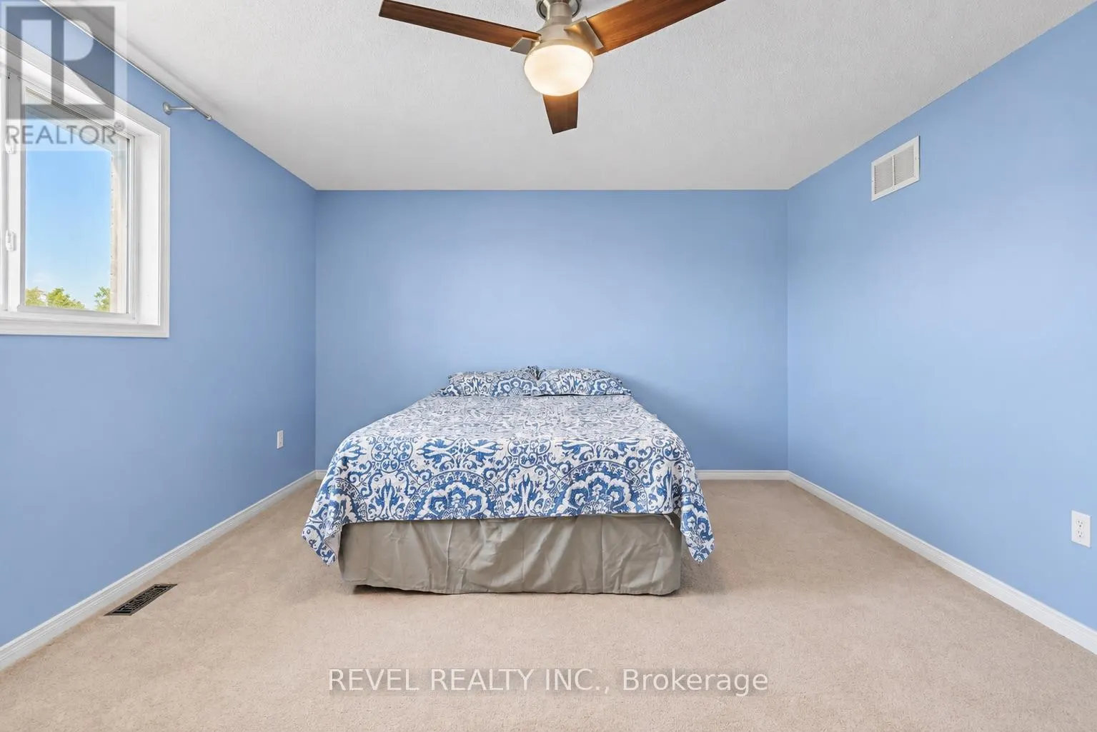 30 SUN KING CRESCENT