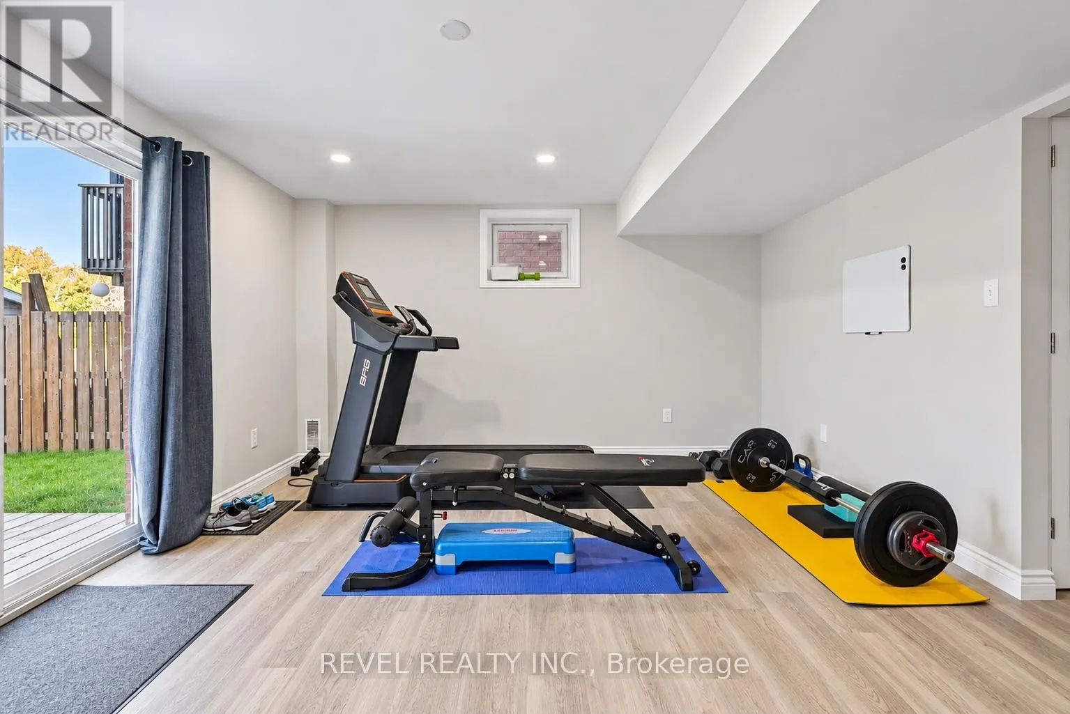 30 SUN KING CRESCENT