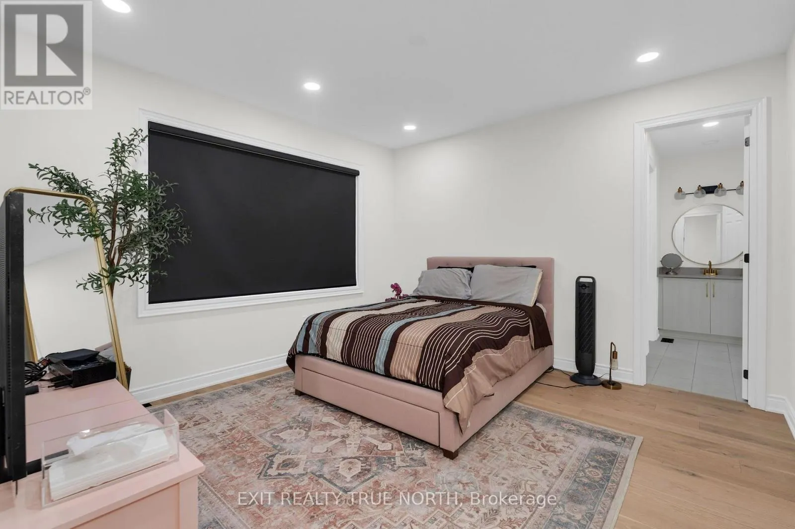 106 RUGMAN CRESCENT