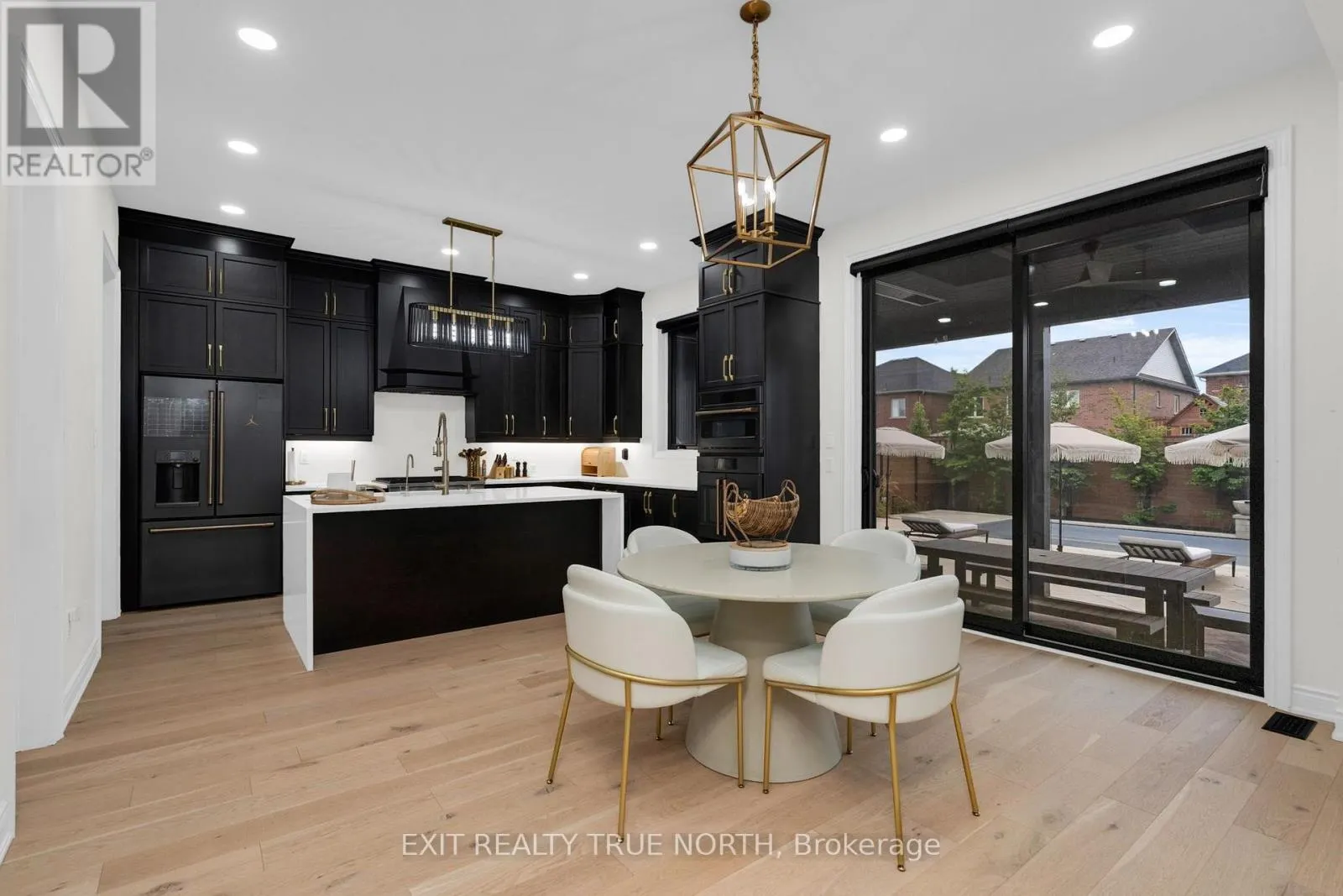 106 RUGMAN CRESCENT