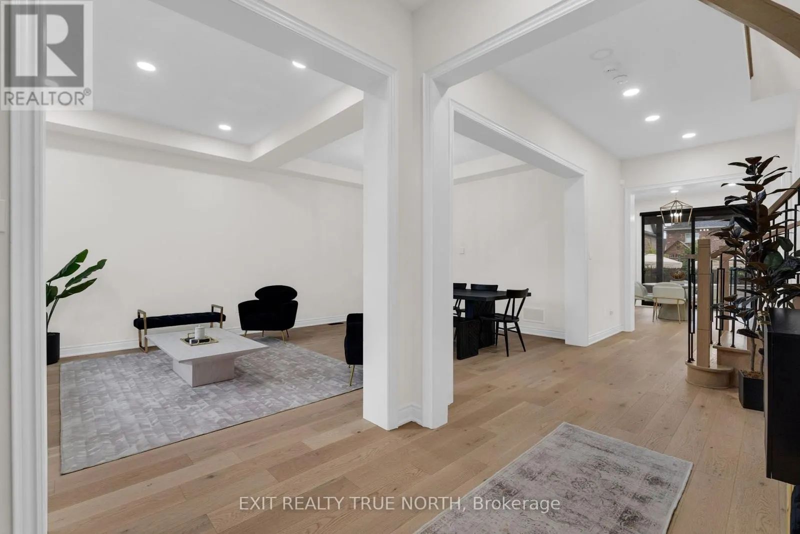 106 RUGMAN CRESCENT