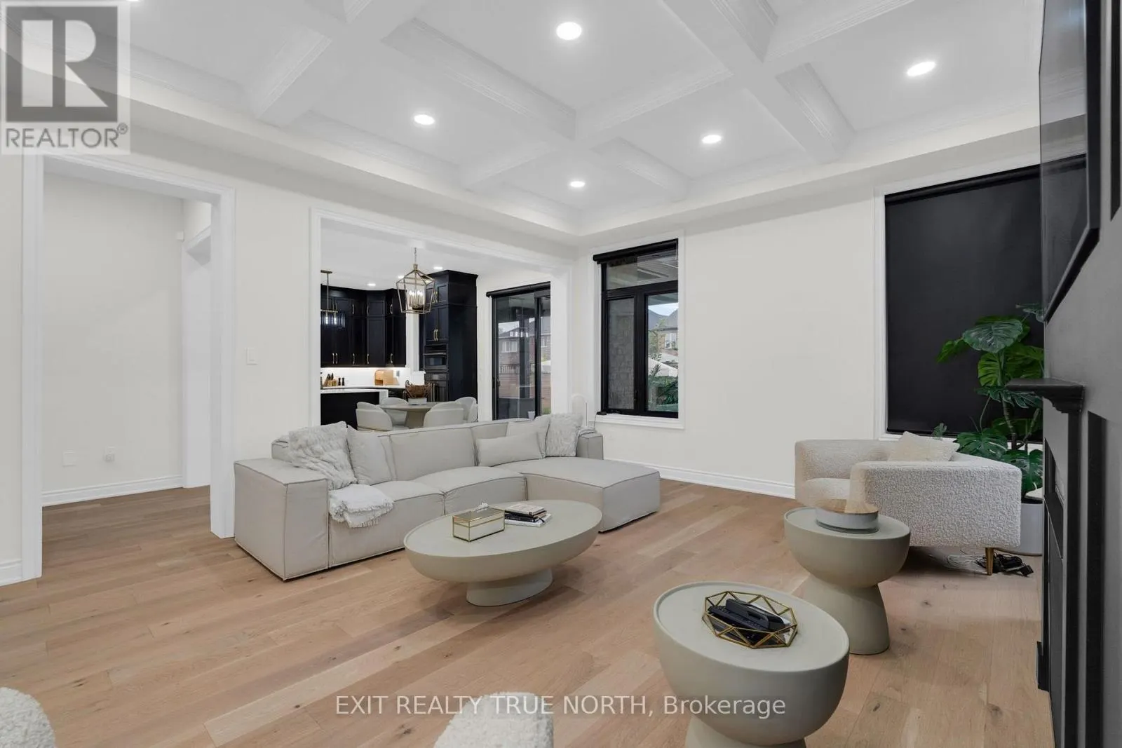 106 RUGMAN CRESCENT