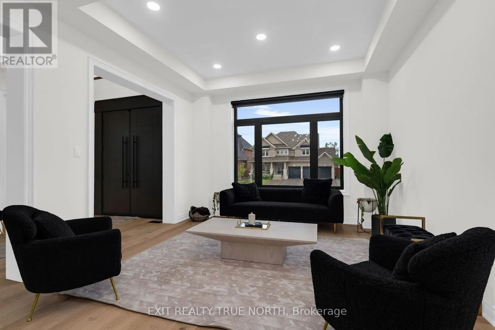 106 RUGMAN CRESCENT