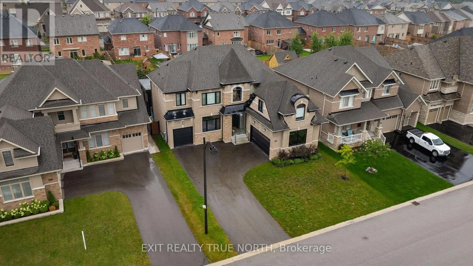 106 RUGMAN CRESCENT