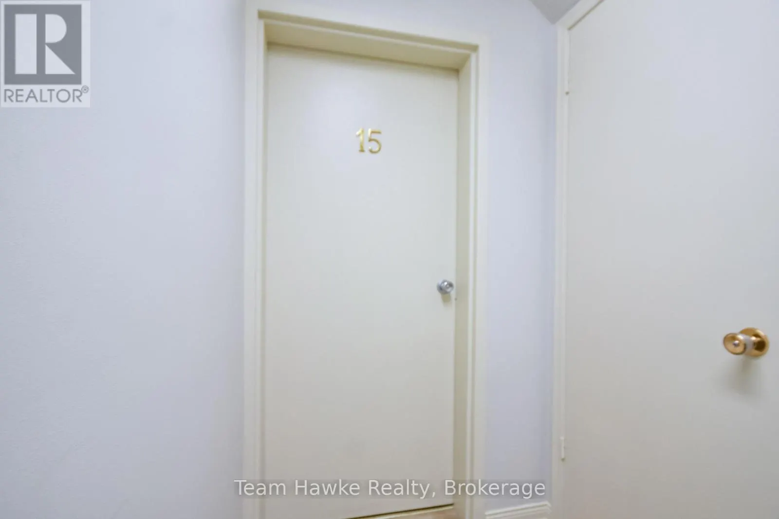 15 - 157 CHURCH STREET #15