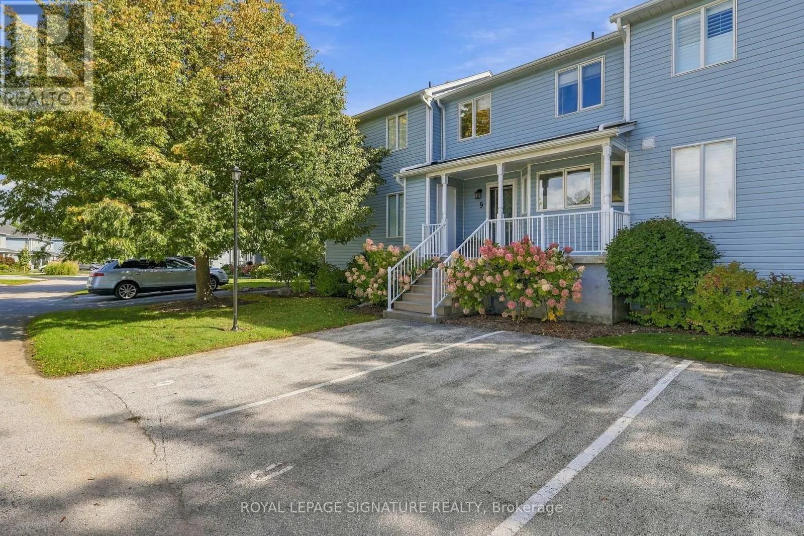 9 VALLEYMEDE COURT