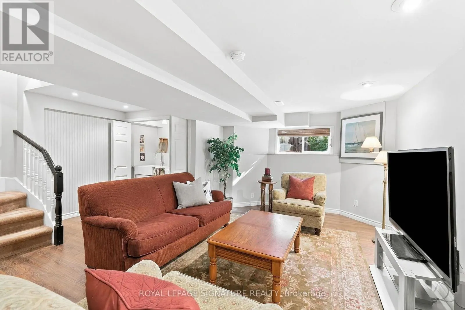9 VALLEYMEDE COURT