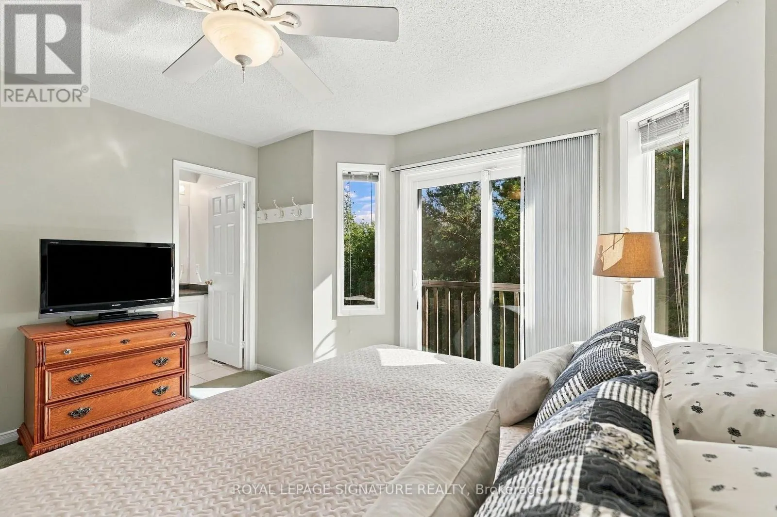 9 VALLEYMEDE COURT