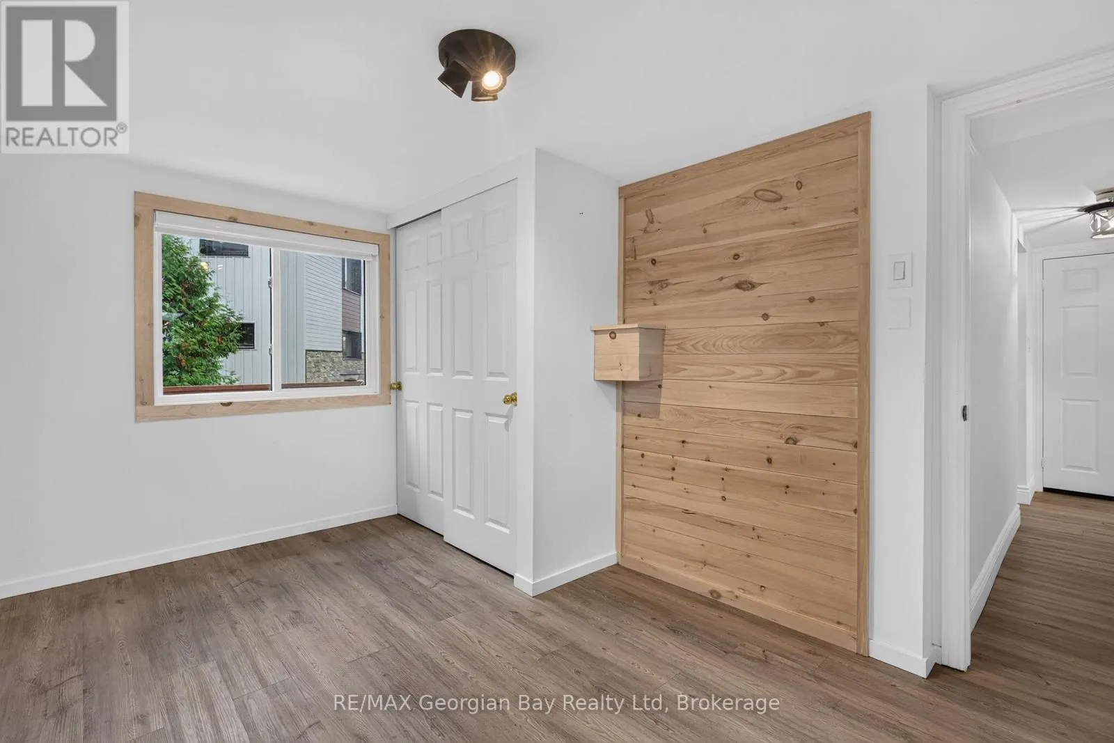 18 SALLOWS DRIVE
