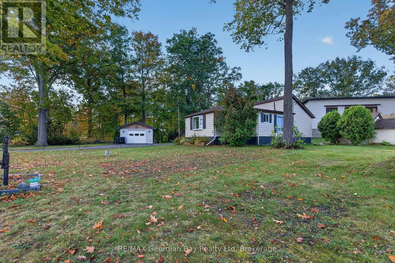 18 SALLOWS DRIVE