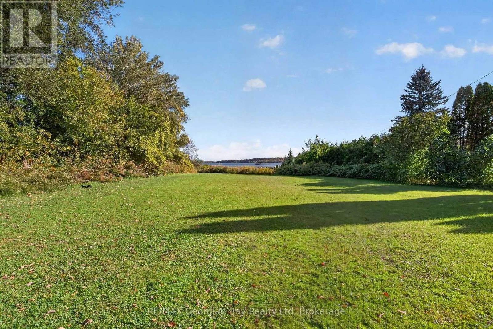 18 SALLOWS DRIVE