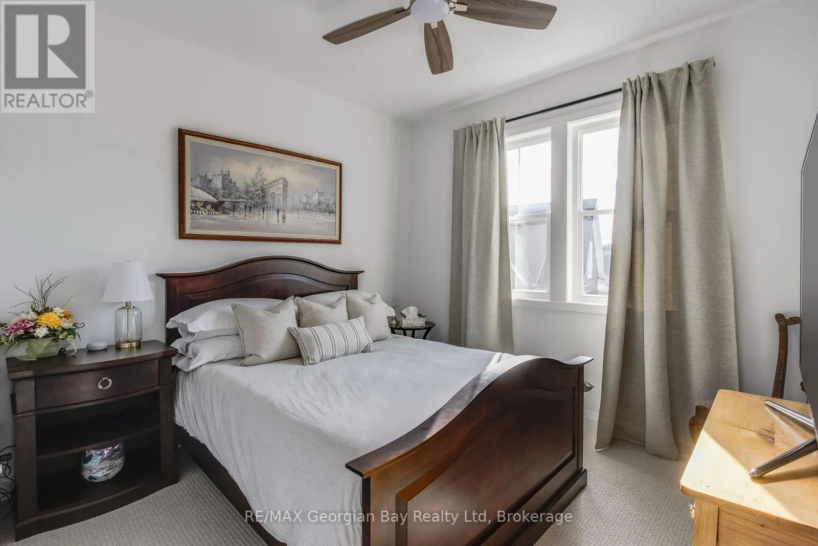 16 DANIELLE CRESCENT