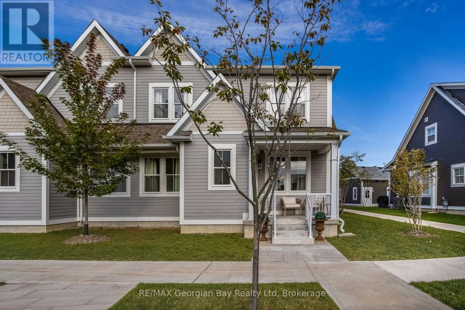16 DANIELLE CRESCENT