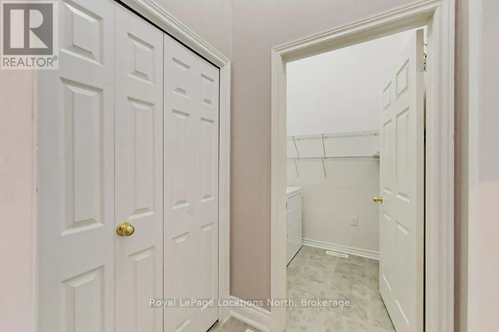 52 THOMAS DRIVE
