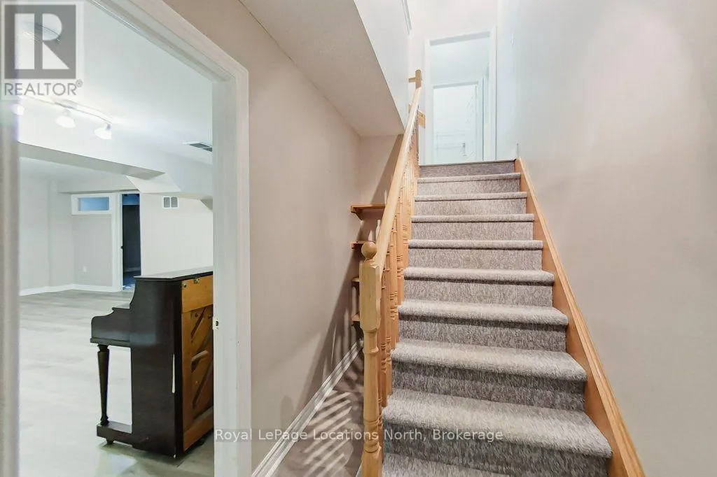 52 THOMAS DRIVE
