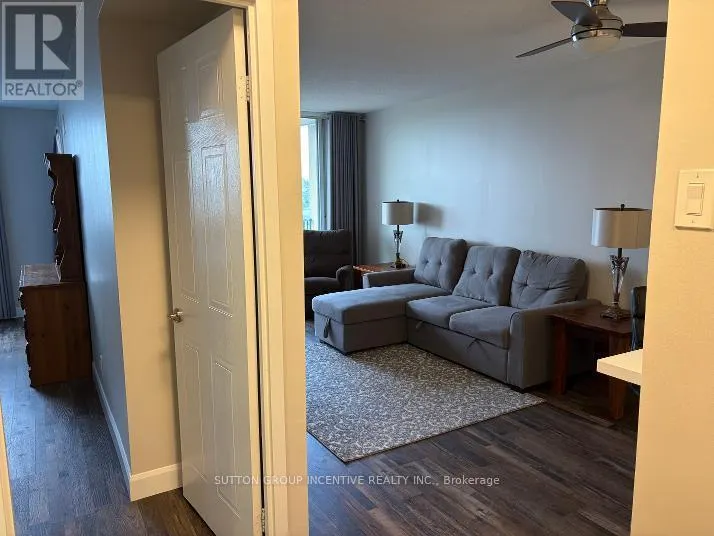 1105 - 75 ELLEN STREET