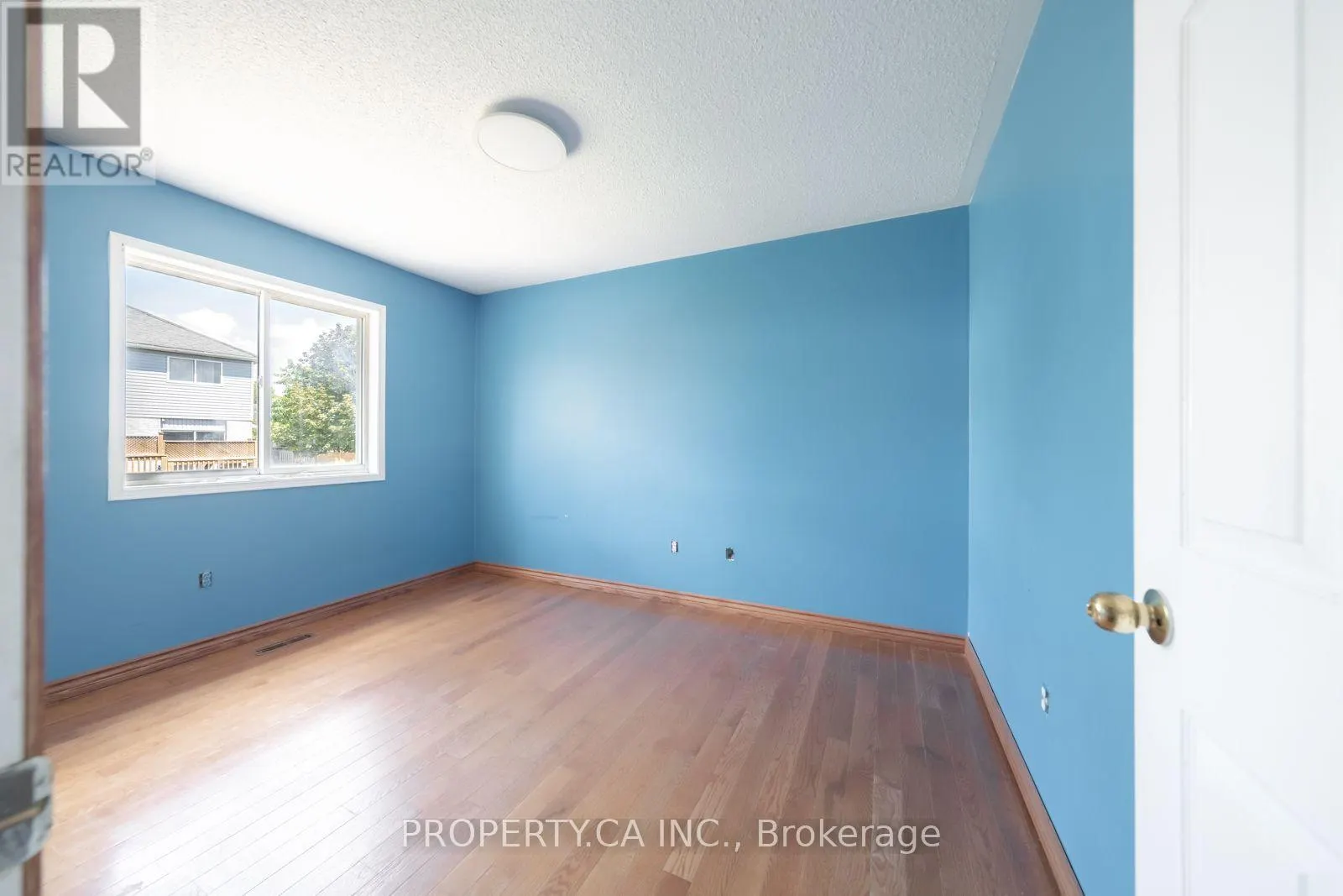 51 LEGGOTT AVENUE