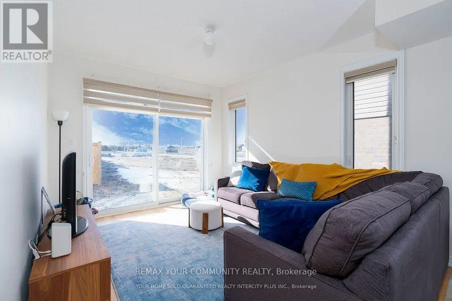 15 VALLEYBROOK ROAD