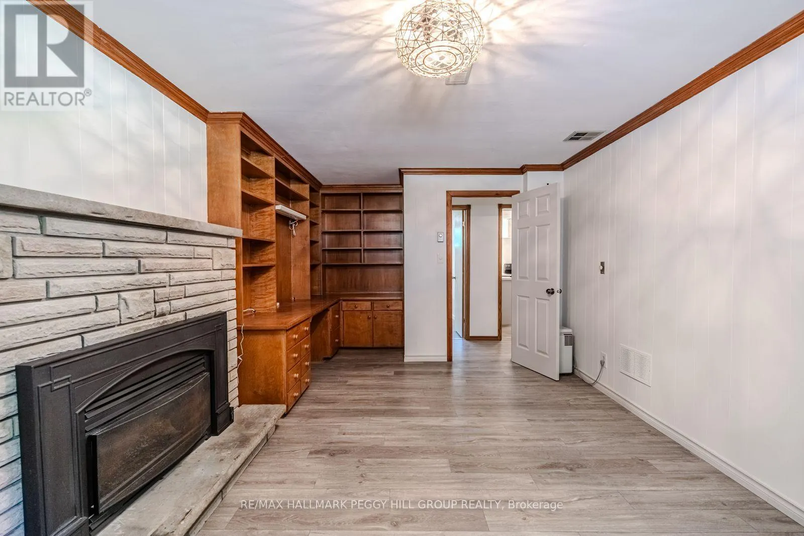 828 DOMINION AVENUE