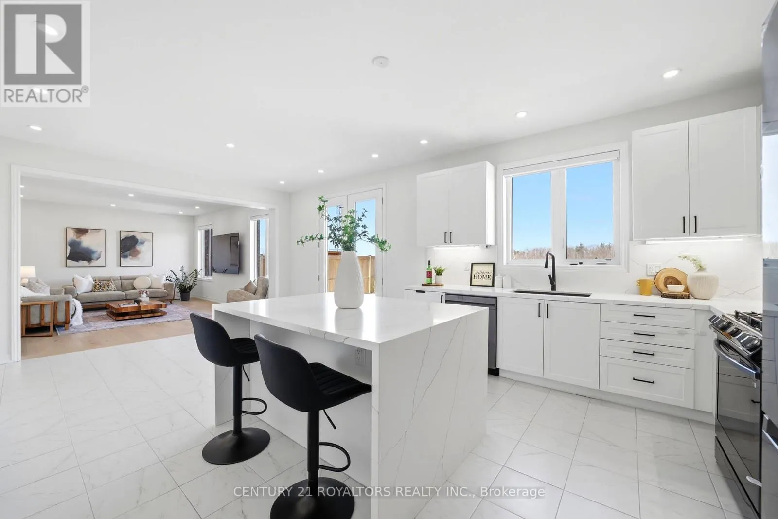 107 RUGMAN CRESCENT