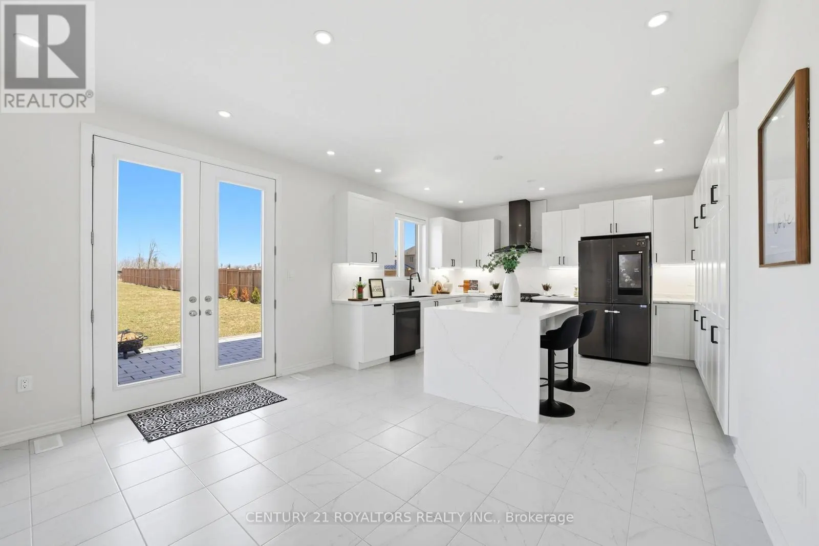 107 RUGMAN CRESCENT