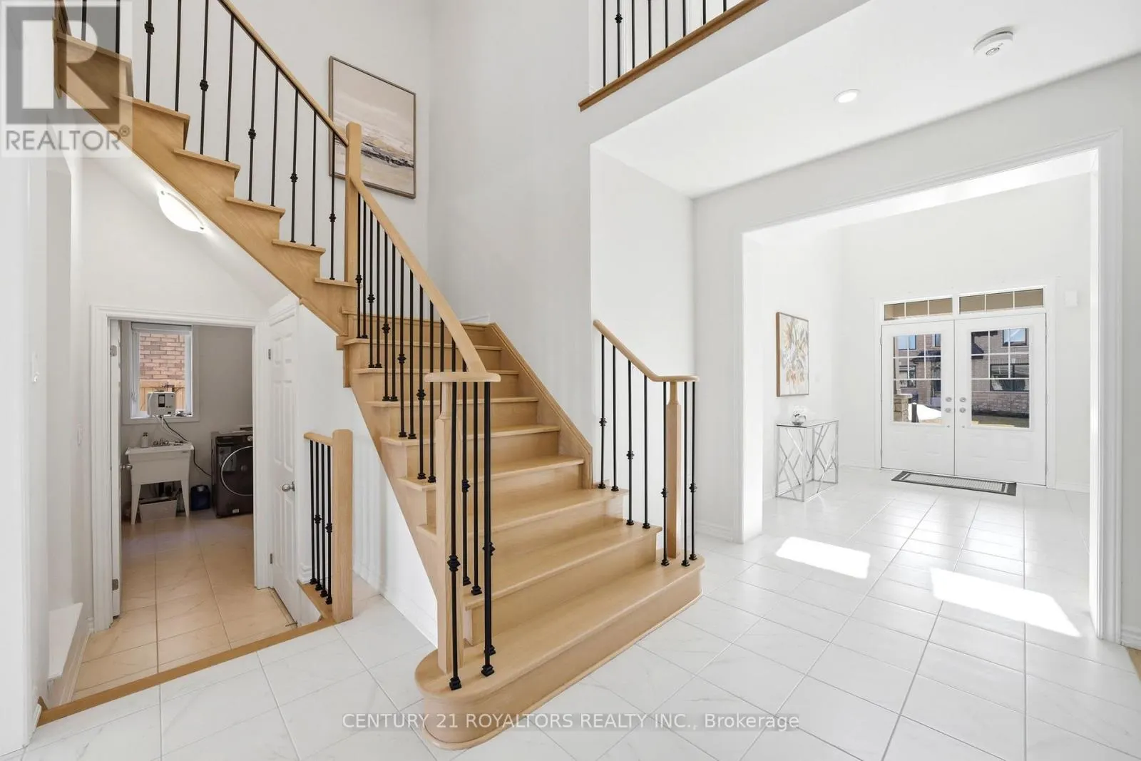 107 RUGMAN CRESCENT