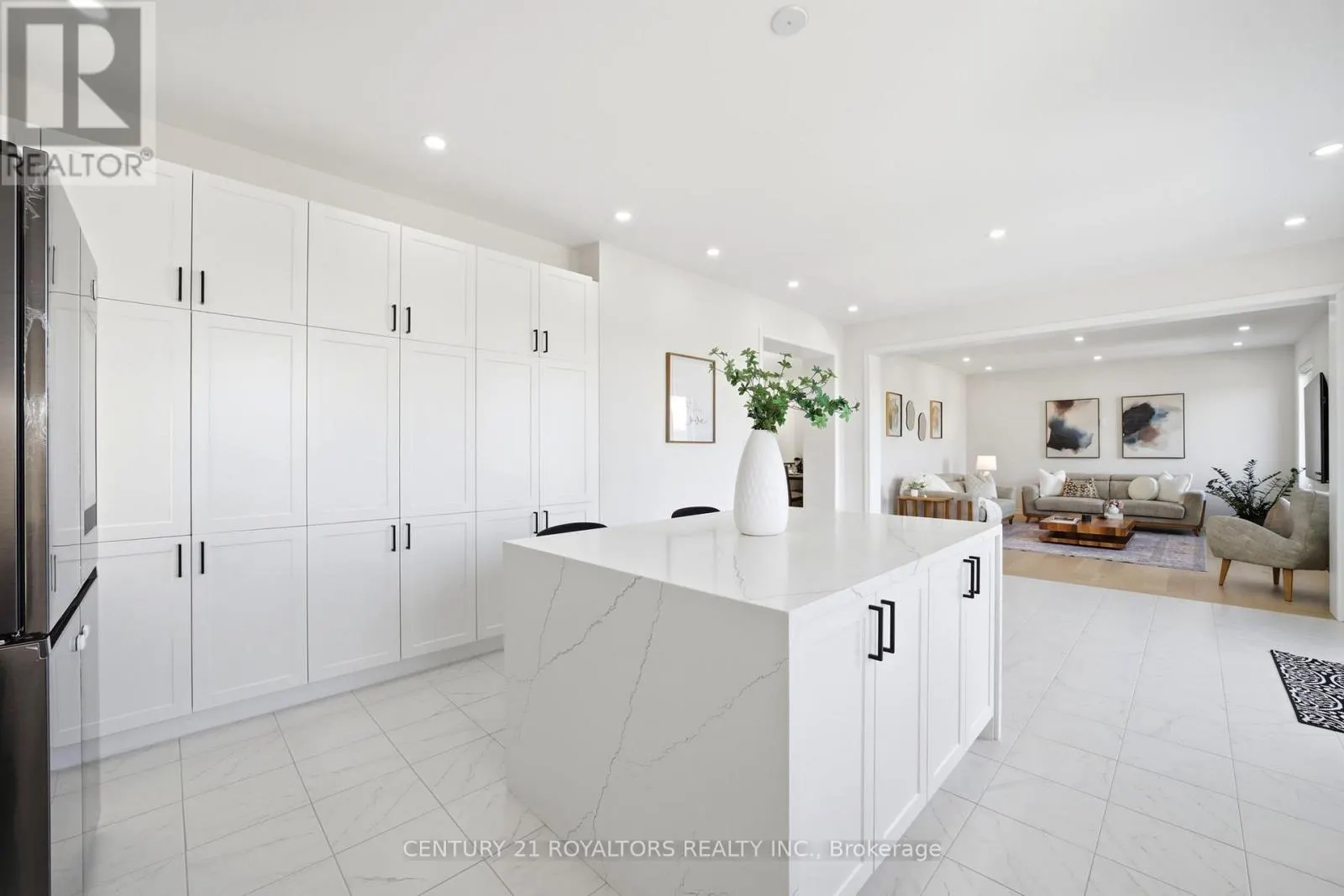 107 RUGMAN CRESCENT