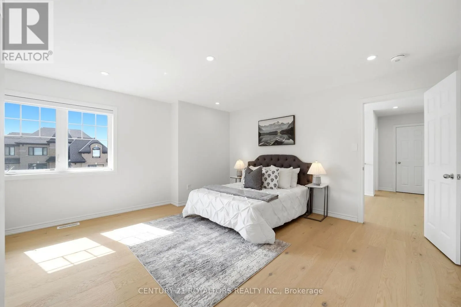 107 RUGMAN CRESCENT