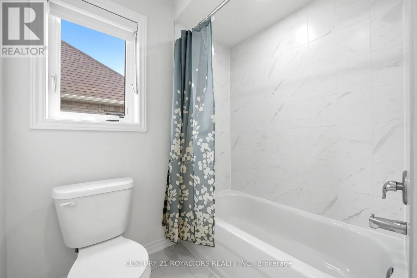 107 RUGMAN CRESCENT