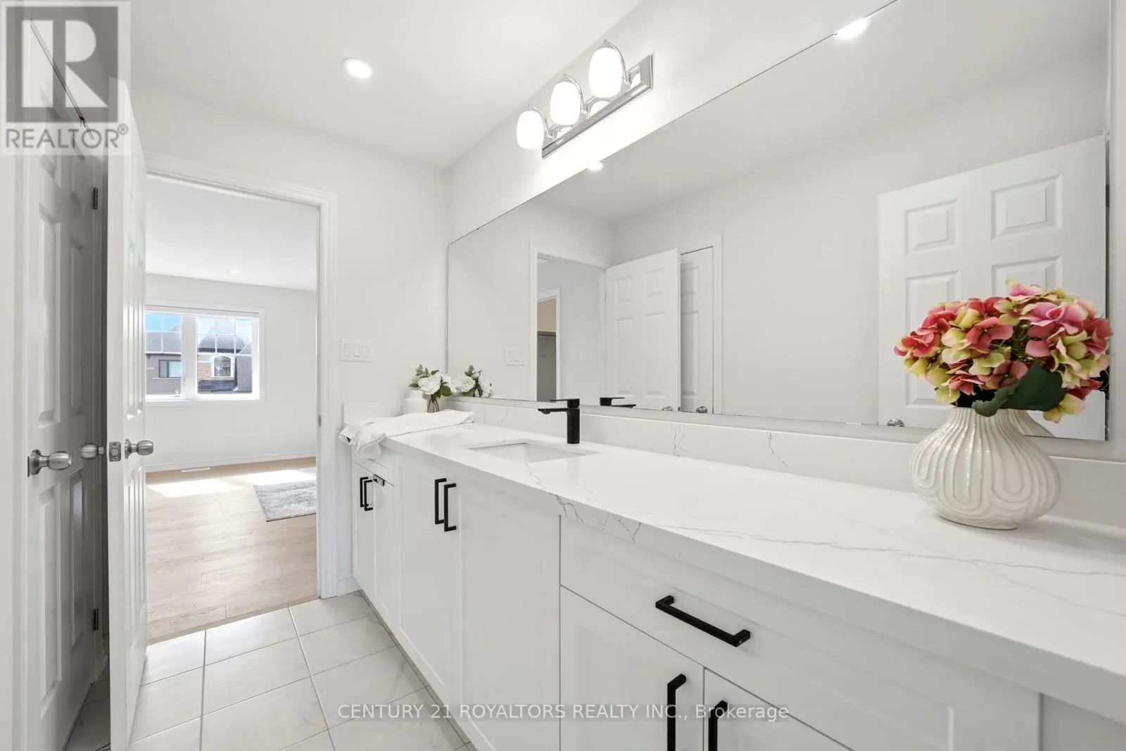 107 RUGMAN CRESCENT