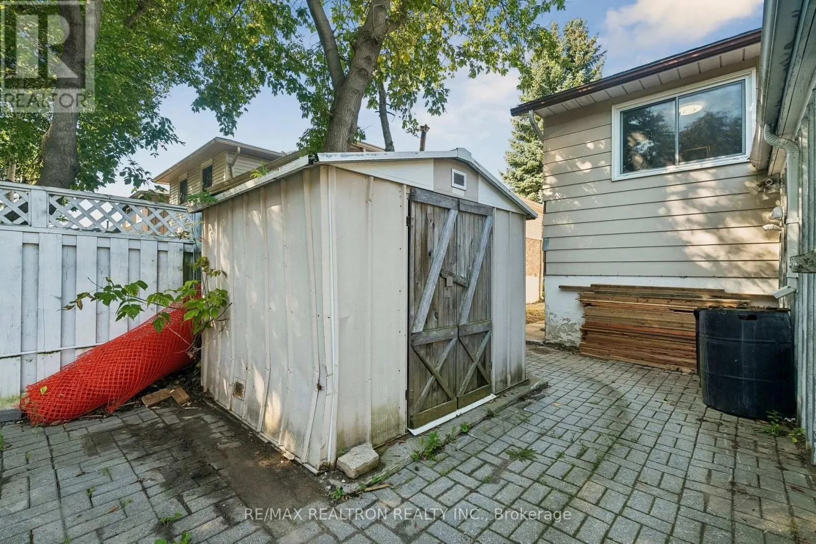 UPPER - 101 MARSHALL STREET