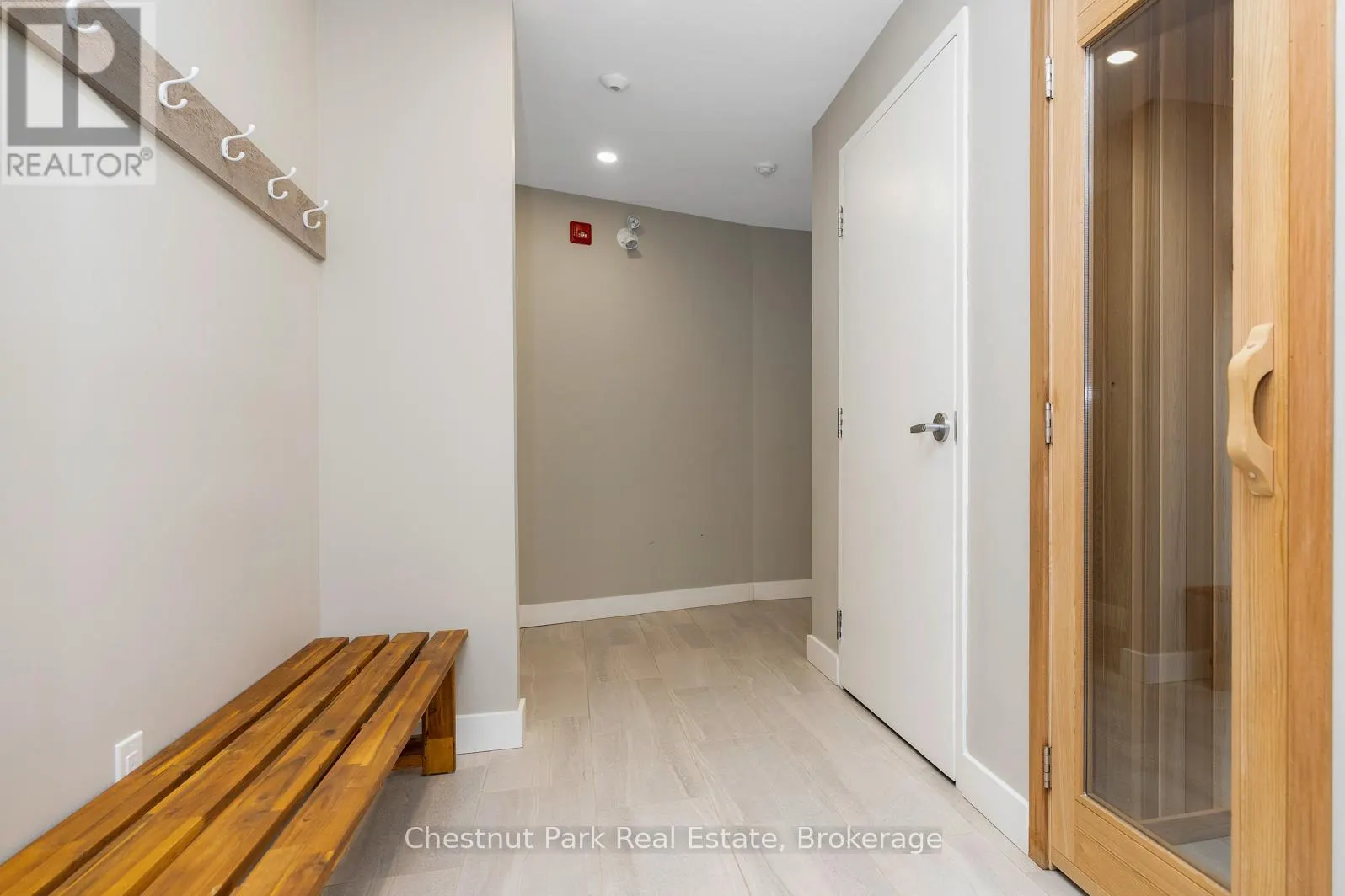 102 - 172 EIGHTH STREET #102