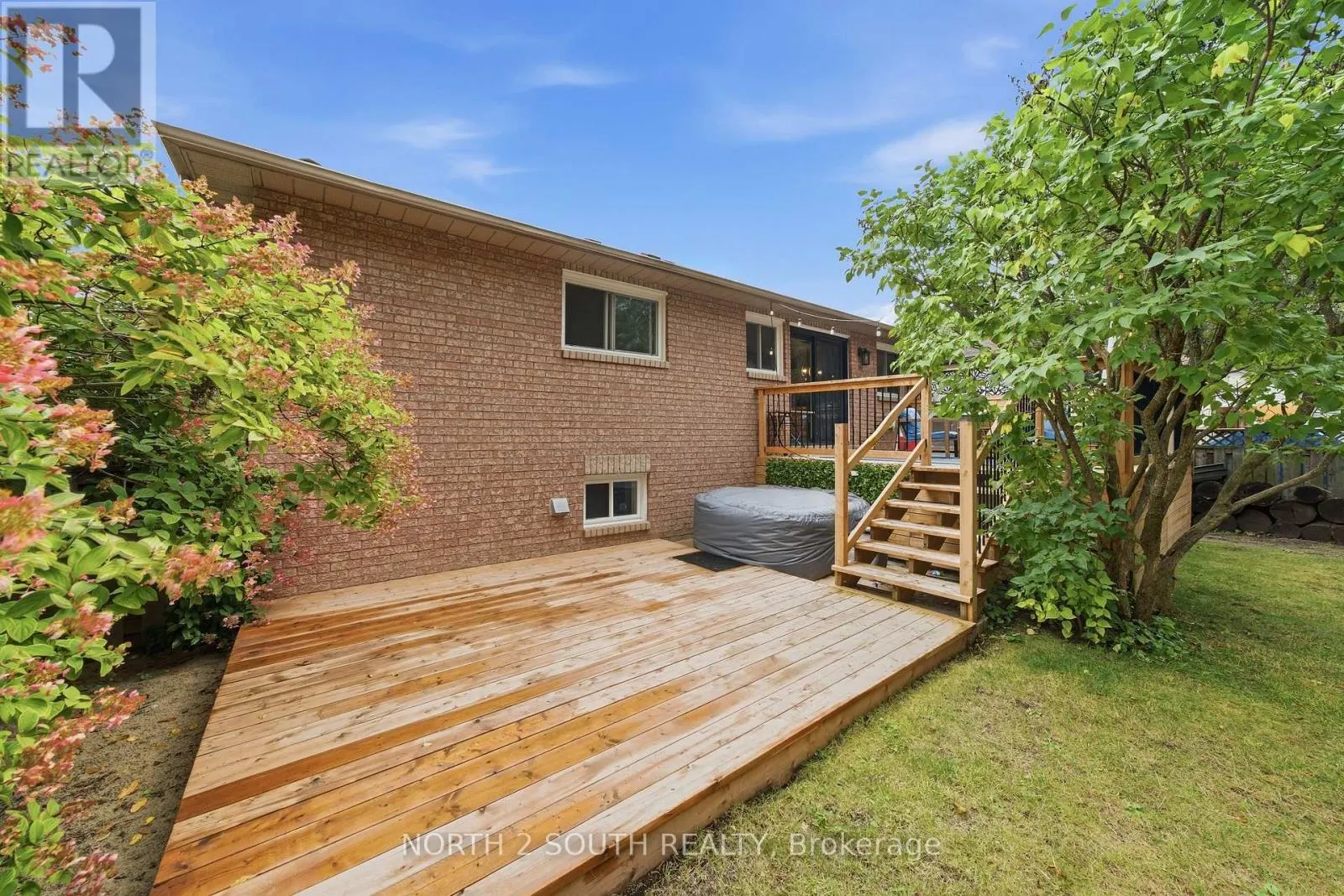 74 LEO BOULEVARD